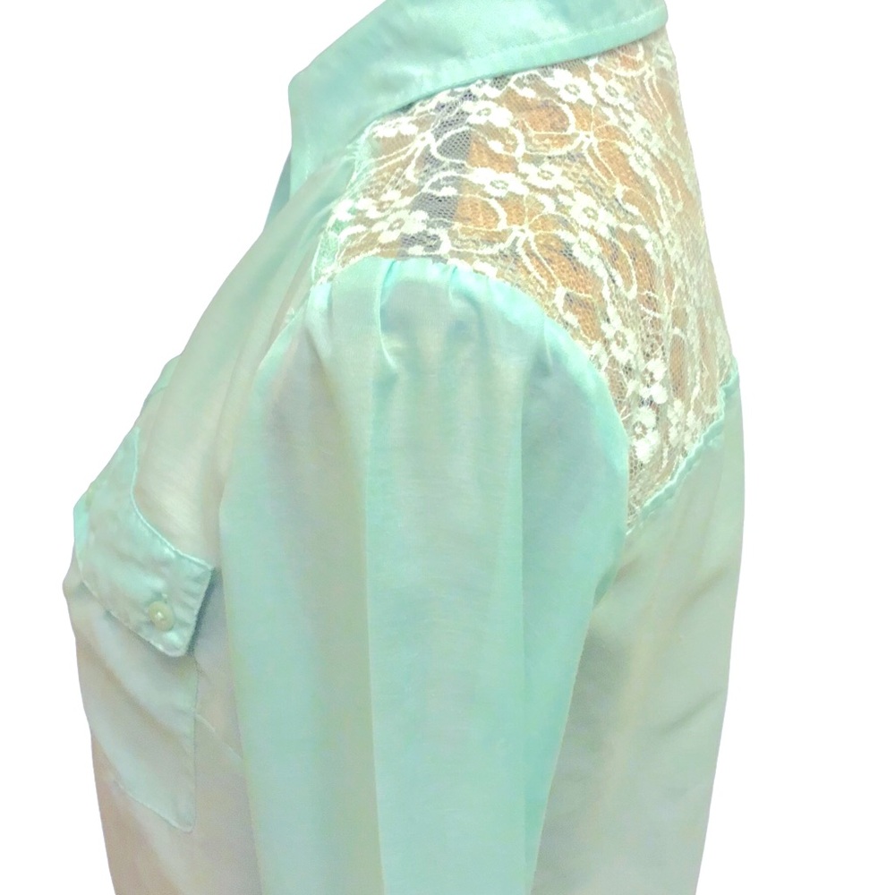 Vintage CANDIE’S Light Pastel Seafoam Green Top